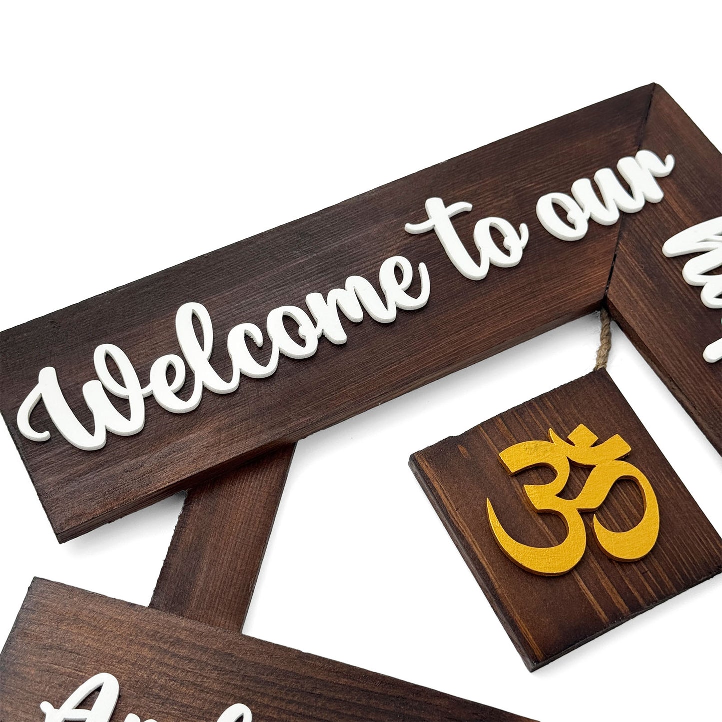 House With Roof And Single PlankHand-Painted Wooden Hut-Shaped Name Plate For Home - Wooden Finish