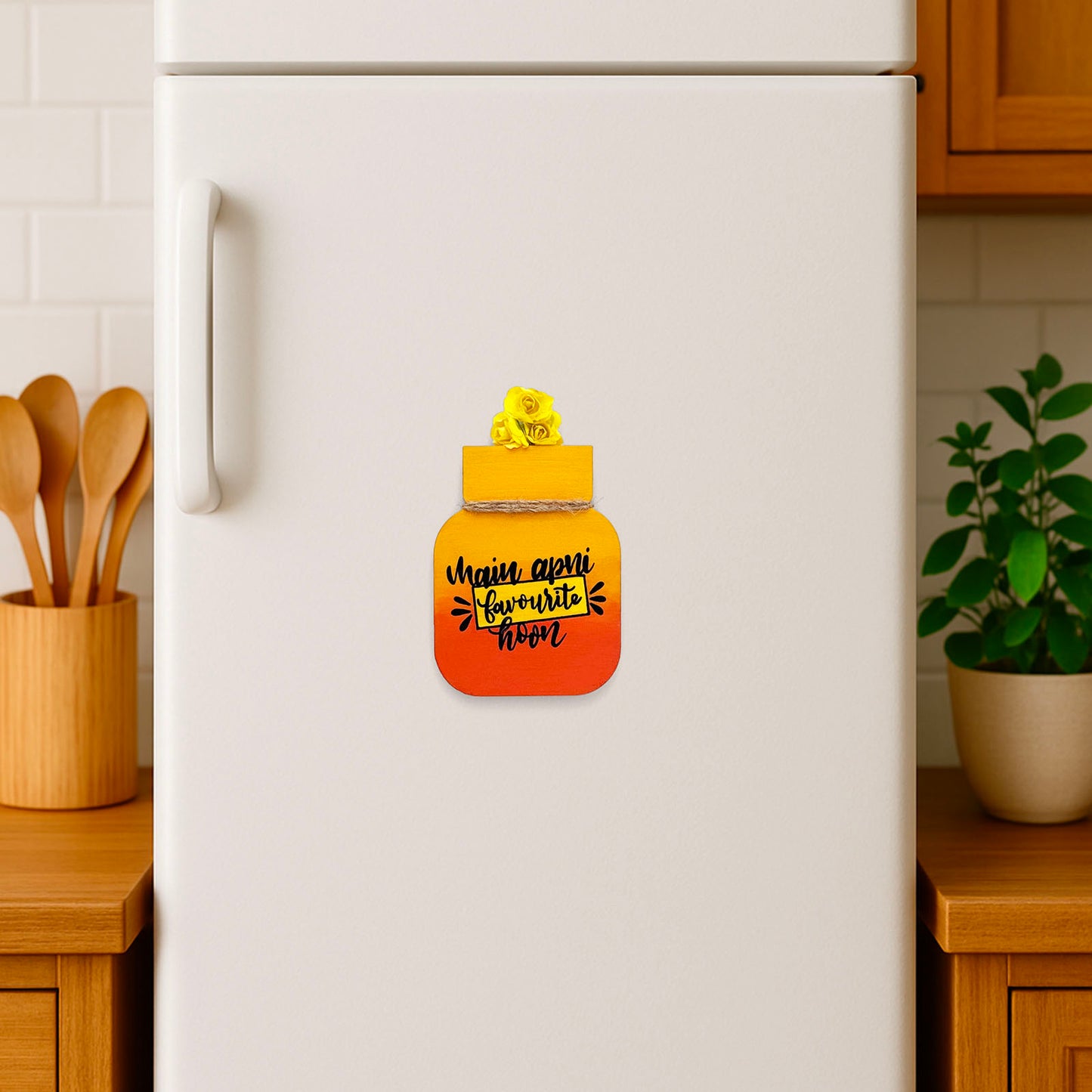 Mein Apni Favourite Hoon Hand-Painted Wooden Mason Jar Fridge Magnet - Multicolor