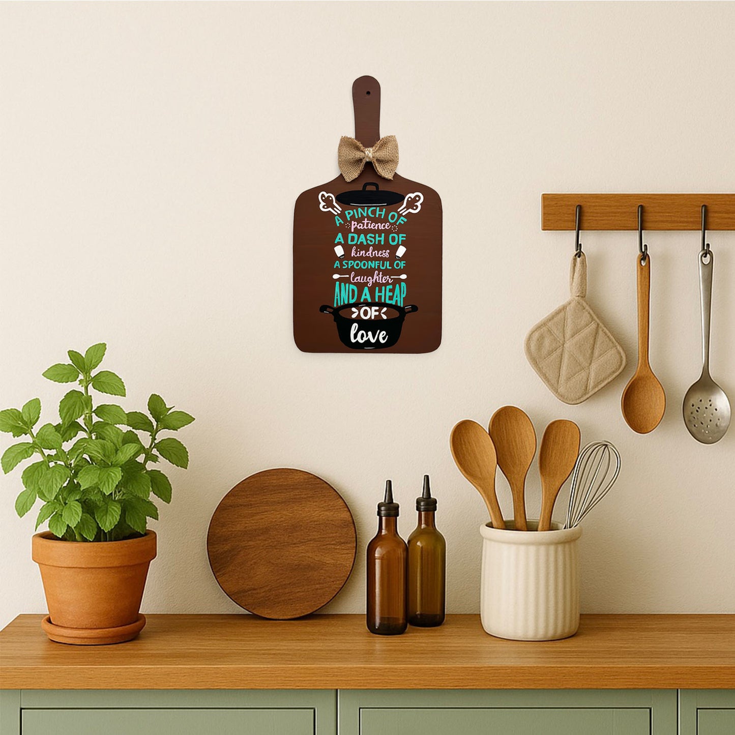 A Heap Of Love Hand-Painted Wooden Chopping Board Kitchen Wall Hanging - Brown