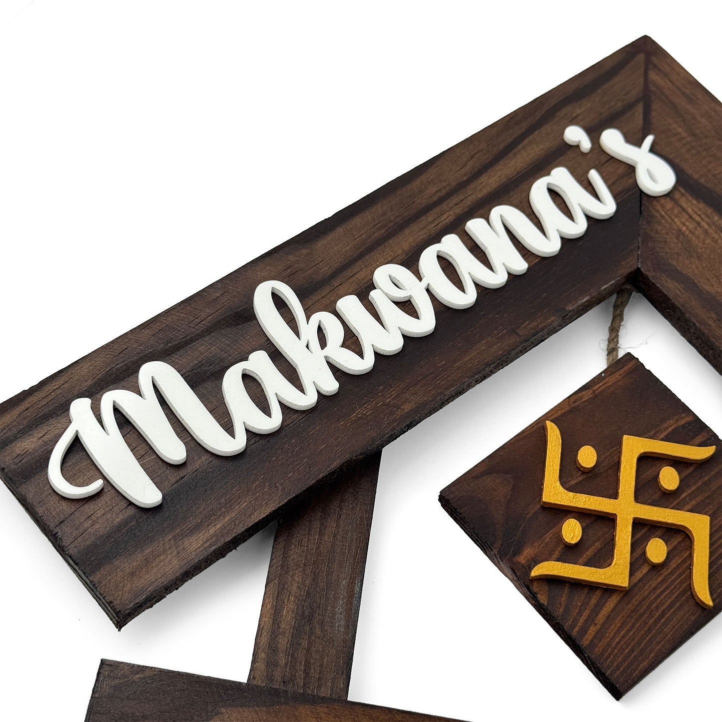 House With Roof And Double Plank Hand-Painted Wooden Hut-Shaped Name Plate For Home - Wooden Finish